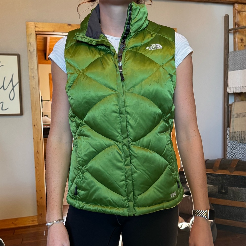 The north face puffer vest size medium